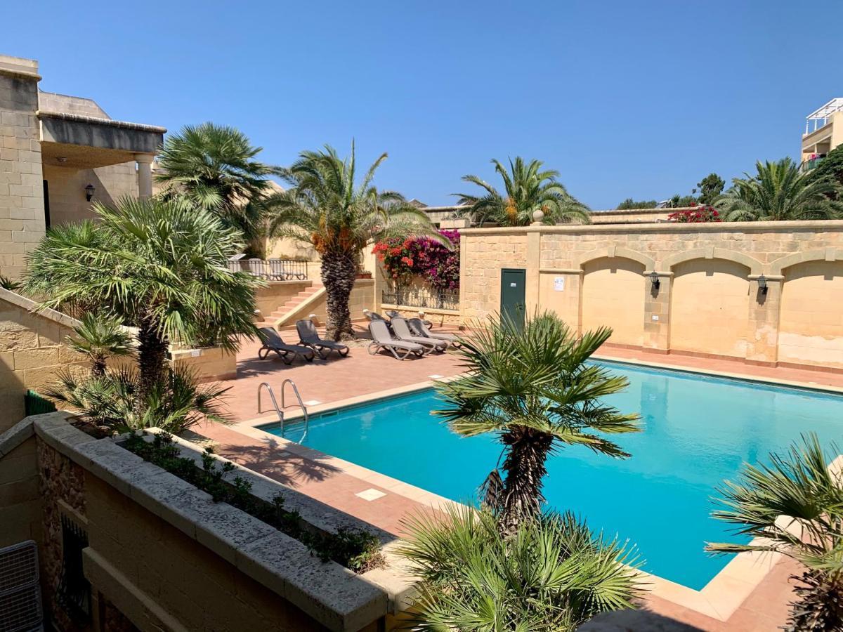 Tal-Mirakli Apartment Gharb  Luaran gambar